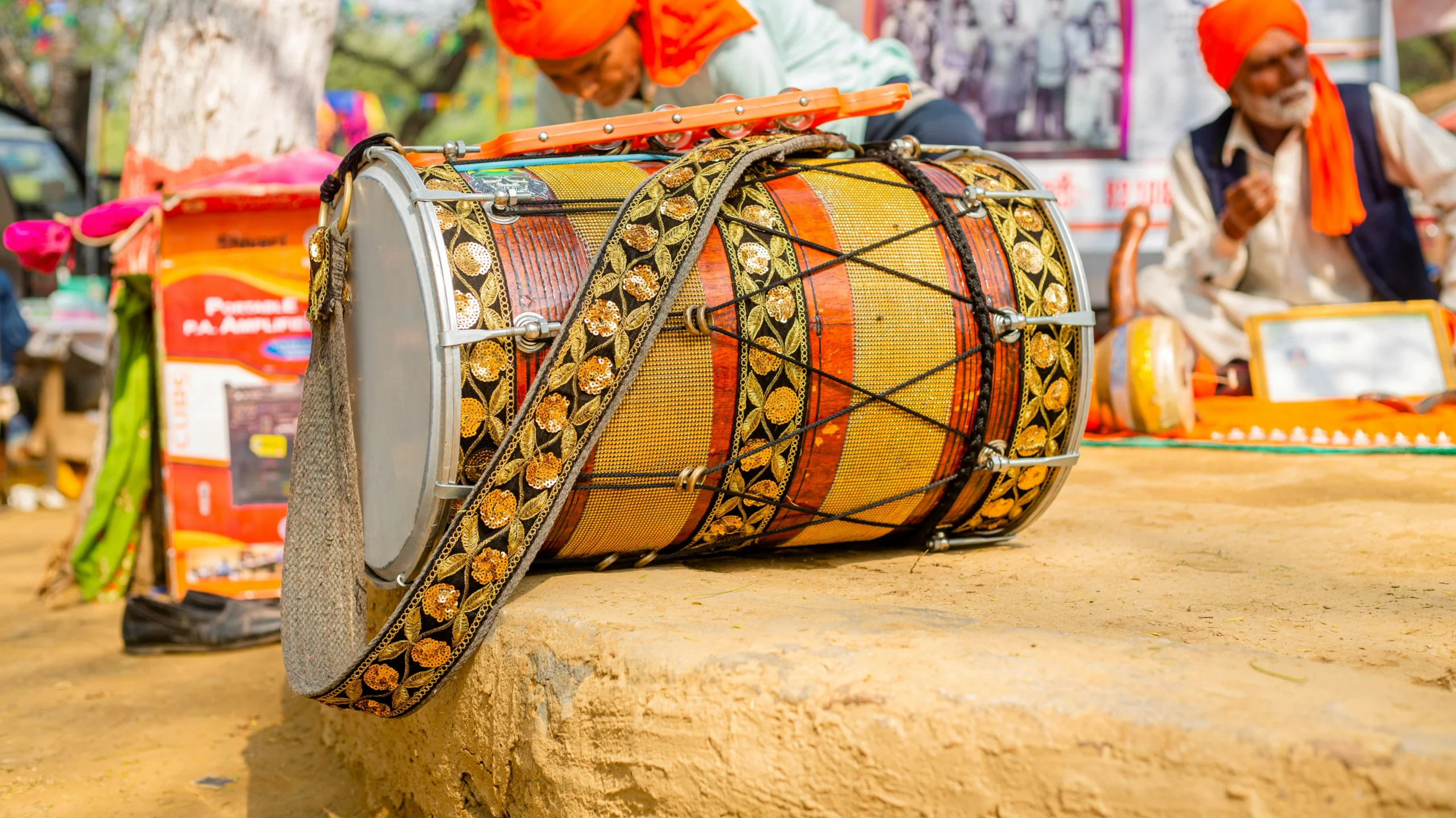 Wedding band dhol setup in Delhi with traditional musicians preparing for baraat procession